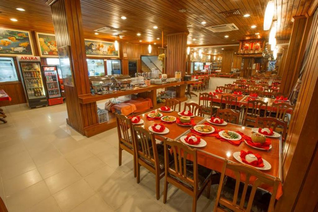Asia Hotel Phnom-Penh Buitenkant foto