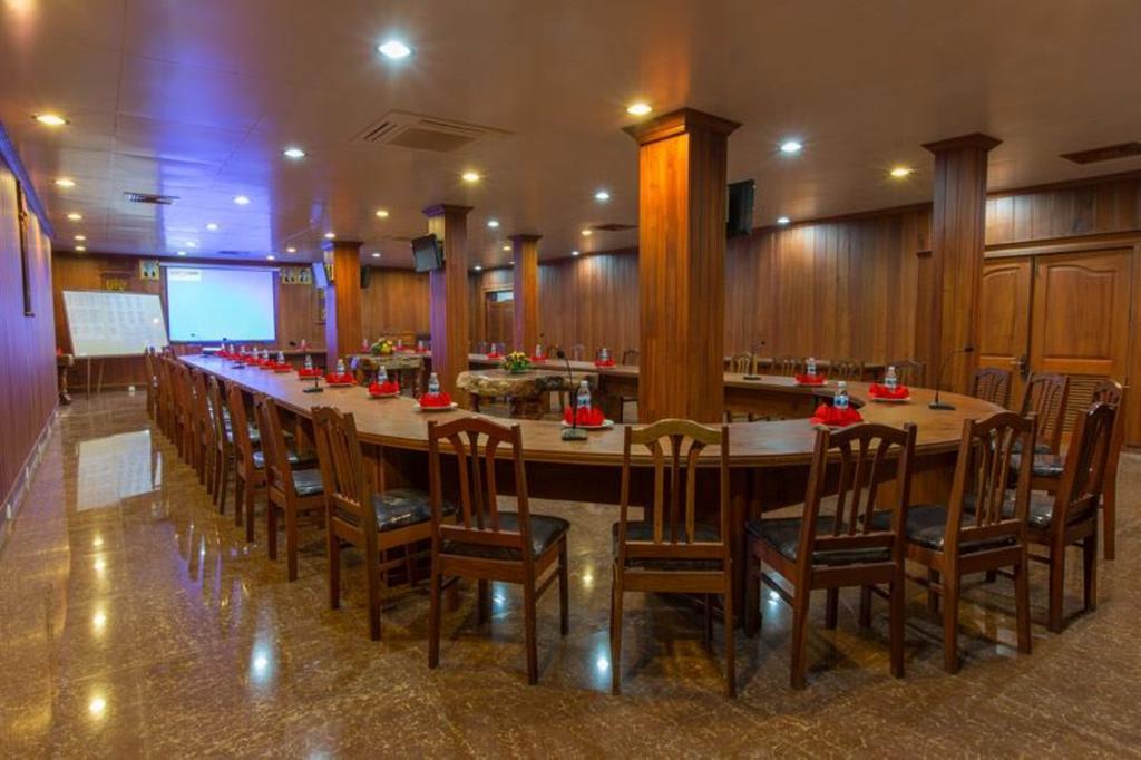Asia Hotel Phnom-Penh Buitenkant foto