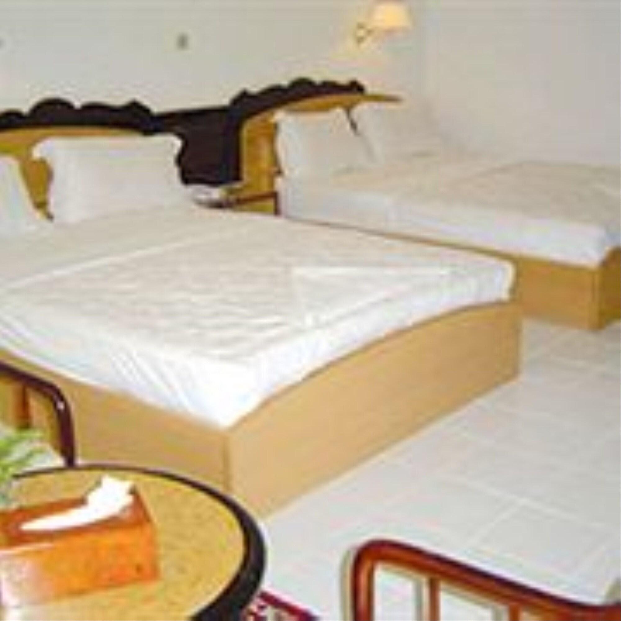 Asia Hotel Phnom-Penh Buitenkant foto