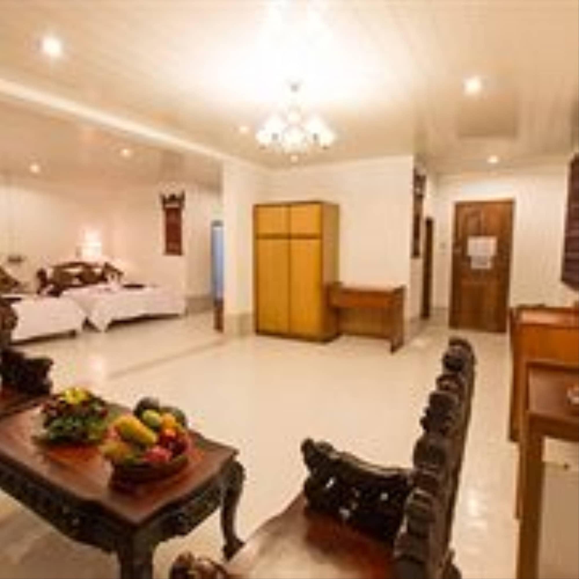 Asia Hotel Phnom-Penh Buitenkant foto