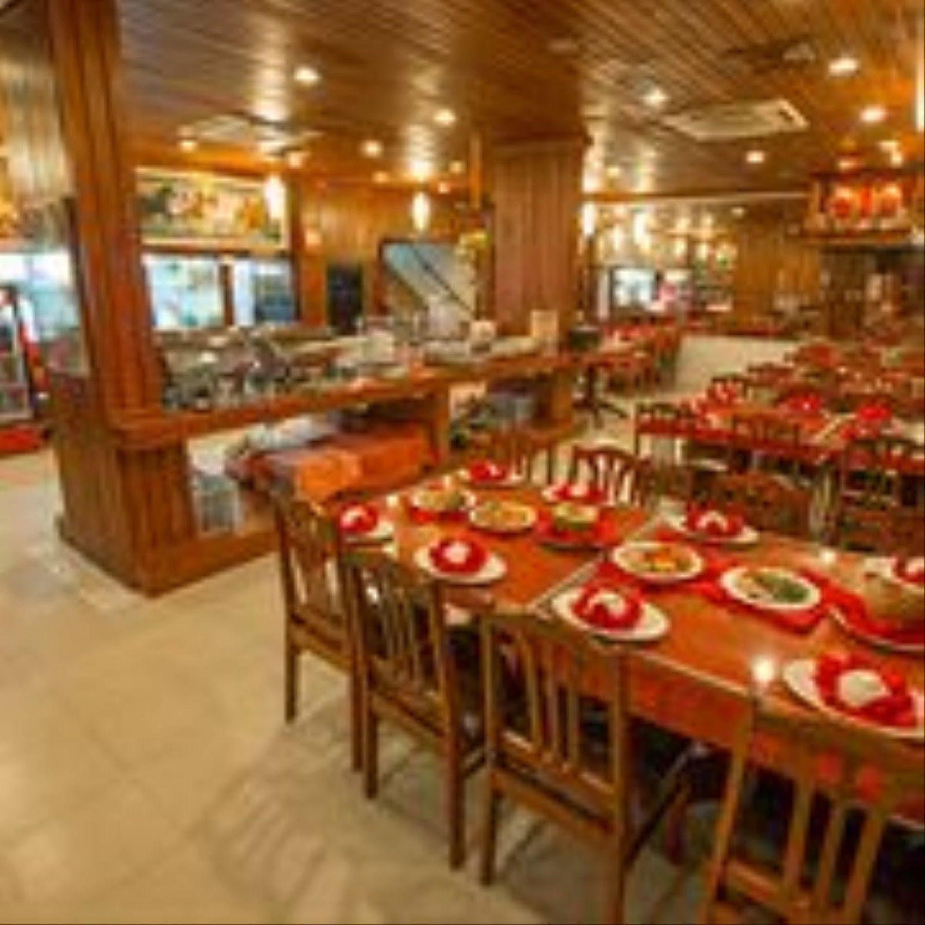 Asia Hotel Phnom-Penh Buitenkant foto